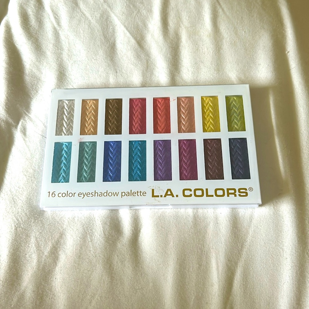 Eyeshadow pallet
